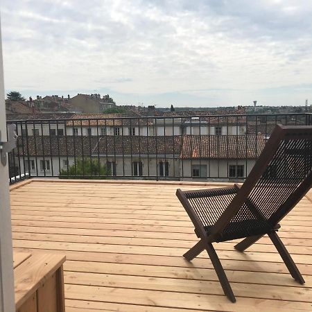 Beautifully Renovated Rooms On Place New York Angouleme Exterior photo