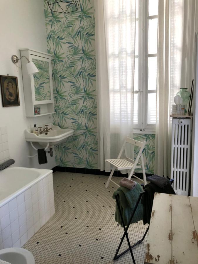Beautifully Renovated Rooms On Place New York Angouleme Exterior photo